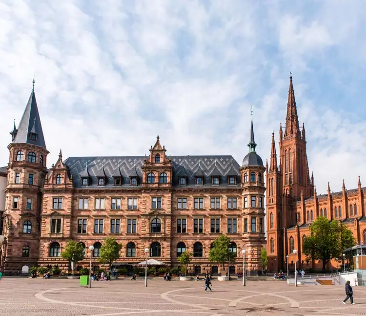 Geb&auml;udeansicht in Wiesbaden