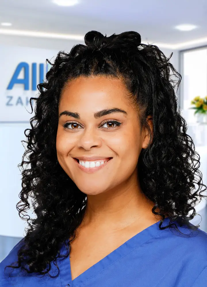 Portrait zahnmedizinische Prophylaxeassistenz Nadia Dimovic (AllDent Wiesbaden)