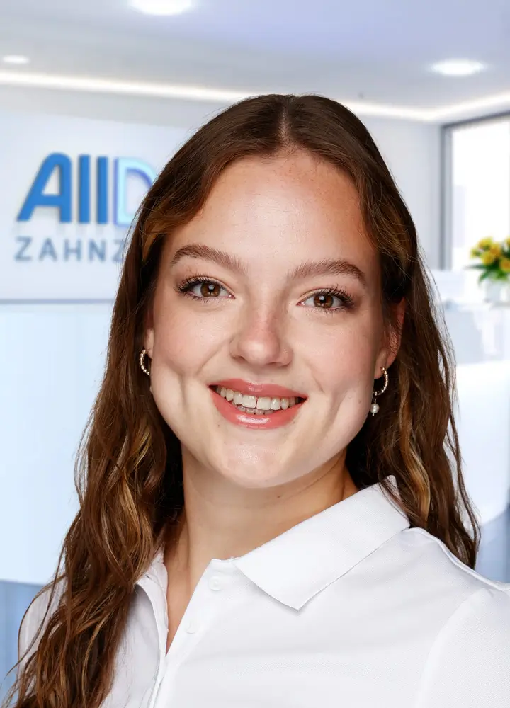 Portrait Zahnärztin Liska Grüber (AllDent Wiesbaden)